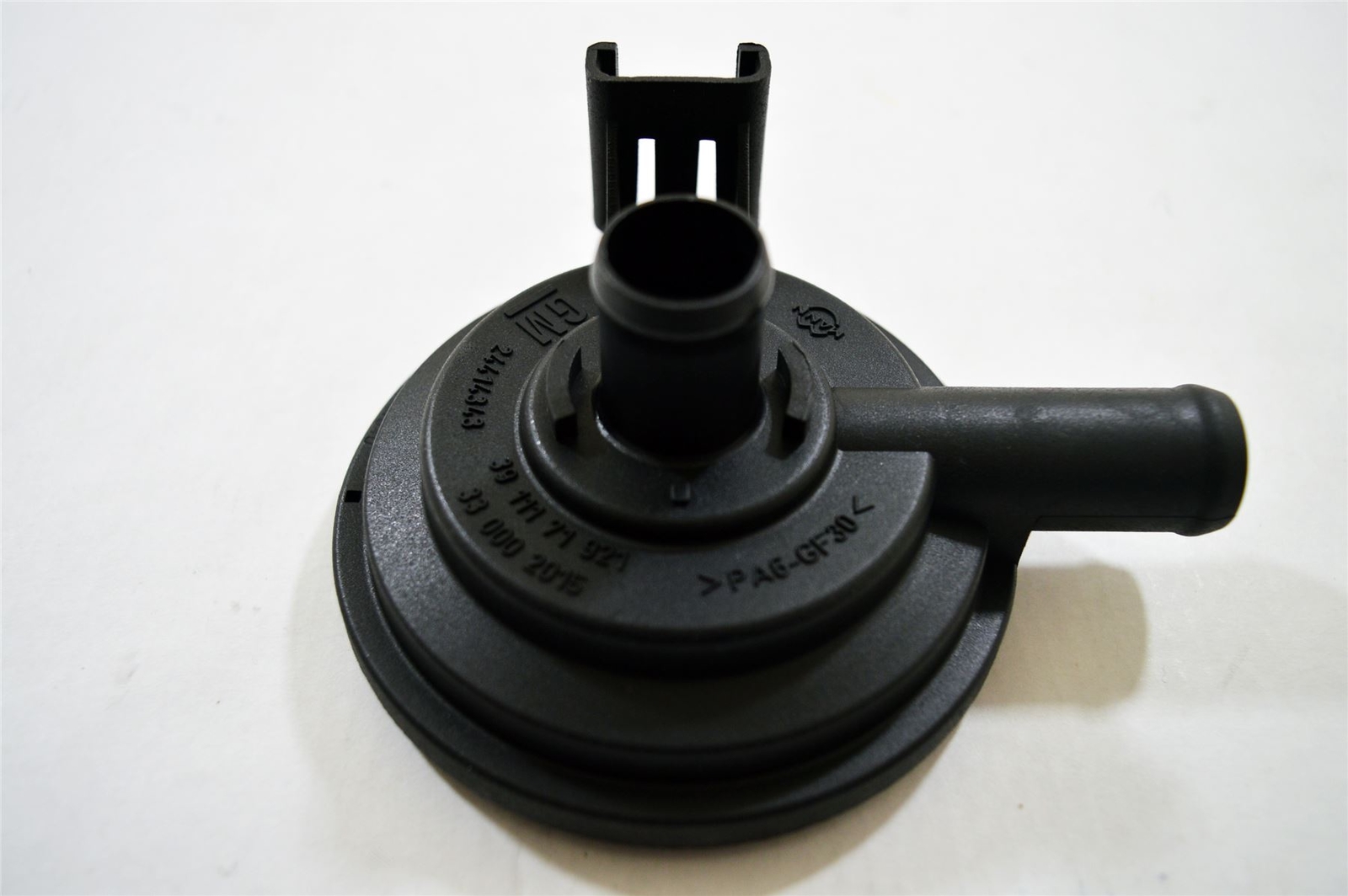 Vauxhall SIGNUM VECTRA ZAFIRA CRANKCASE VENT PRESSURE VALVE 24414343 ...