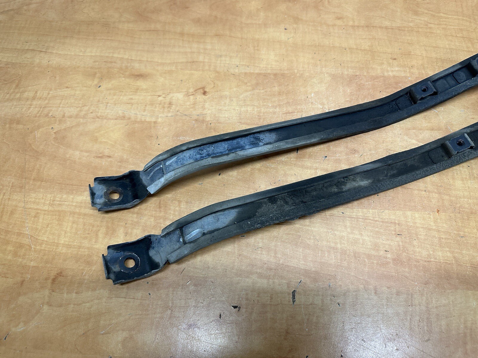 90-96 Nissan 300zx Z32 TT OEM 2+0 Gas Tank Fuel Straps PAIR L/R
