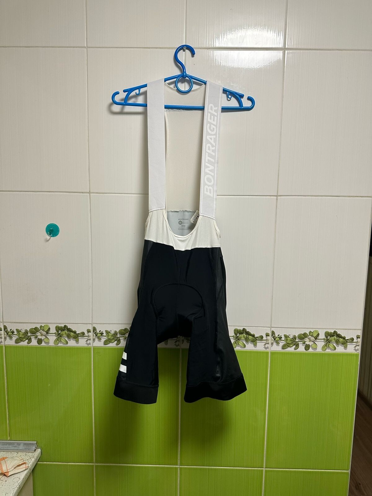 Bild 1 von 8