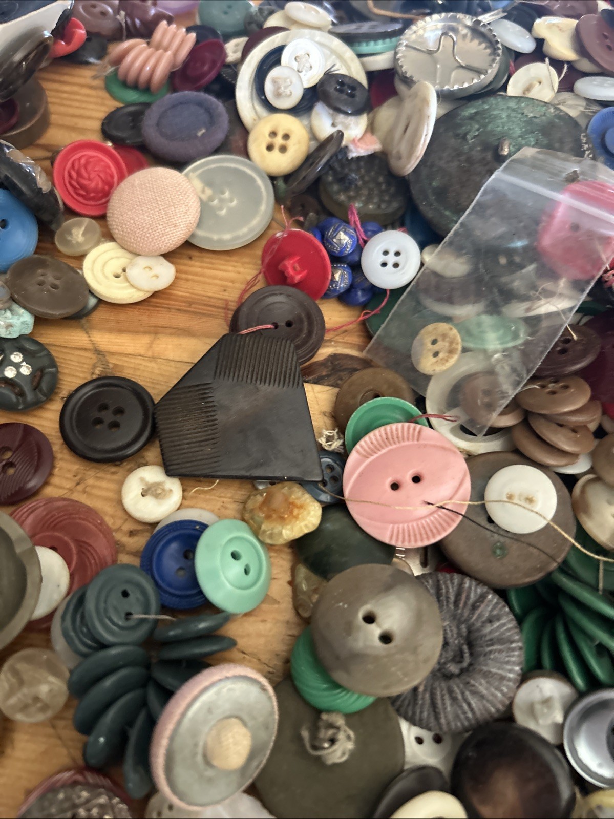 Lot of Vintage Buttons in a Box 3 lbs Including Box | eBay