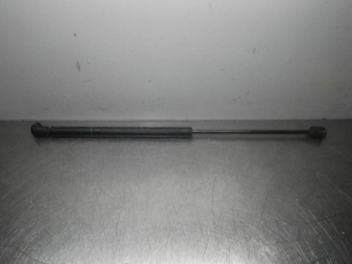 22441 Heckklappendämpfer VW Golf III (1H) 1H6827550A 1.4