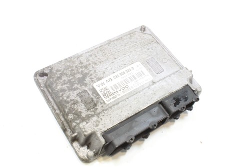 VOLKSWAGEN POLO Motorsteuergerät 03E906023D 2001 17559043