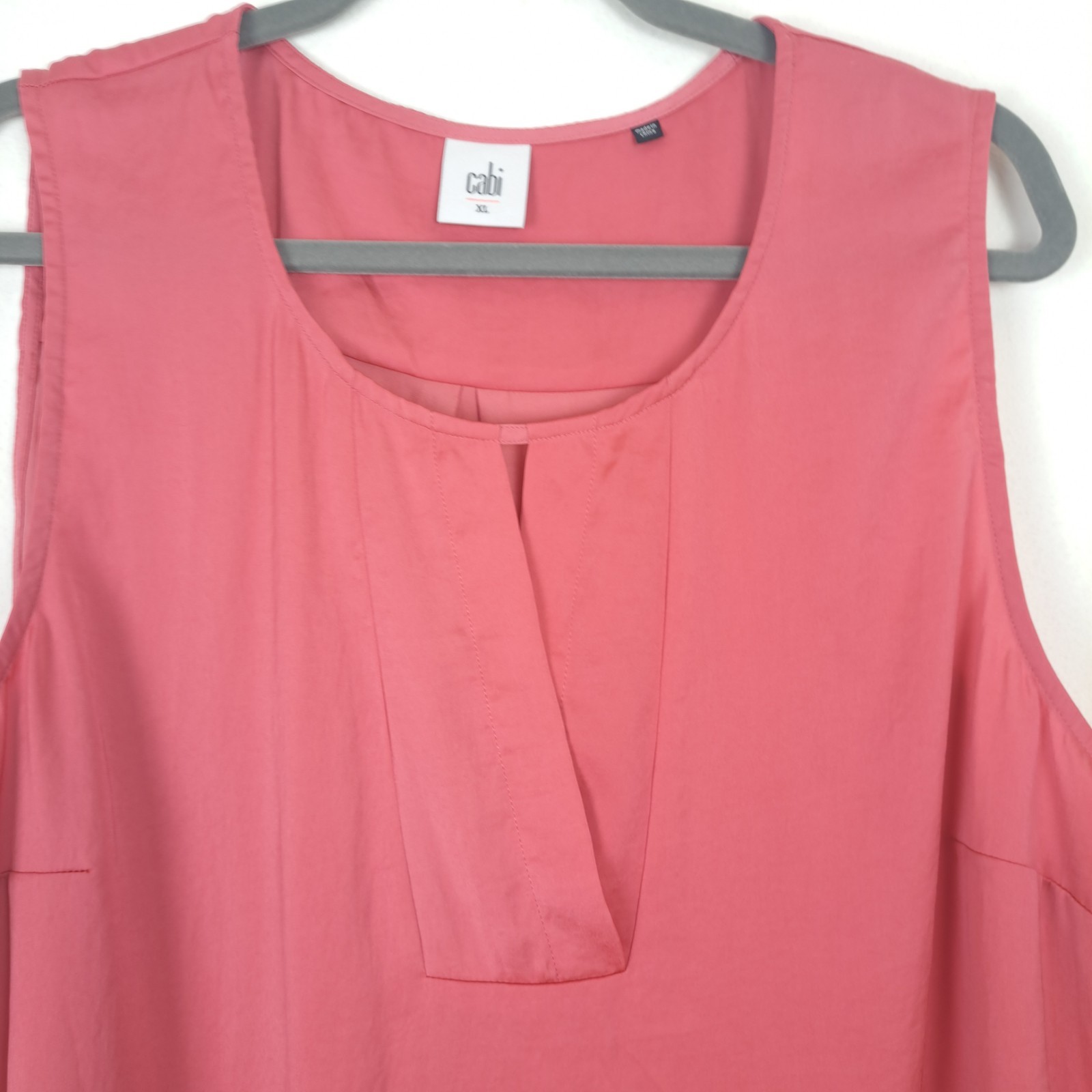 NWOT CABI Top XL 5541 Blush Blouse PINK Satin CROSSOVER V-NECK Sleeveless TANK 