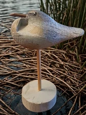Hand Carved Wooden Sandpiper Bird Decoy On Wood Pedestal 8" X 5"