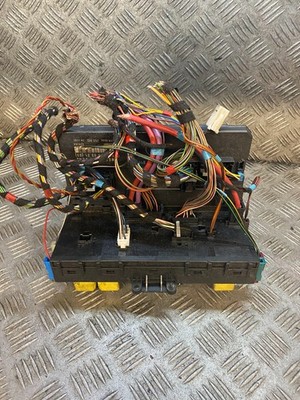 MERCEDES VITO VIANO FUSE BOX MODULE CONTROL UNIT A6395450101