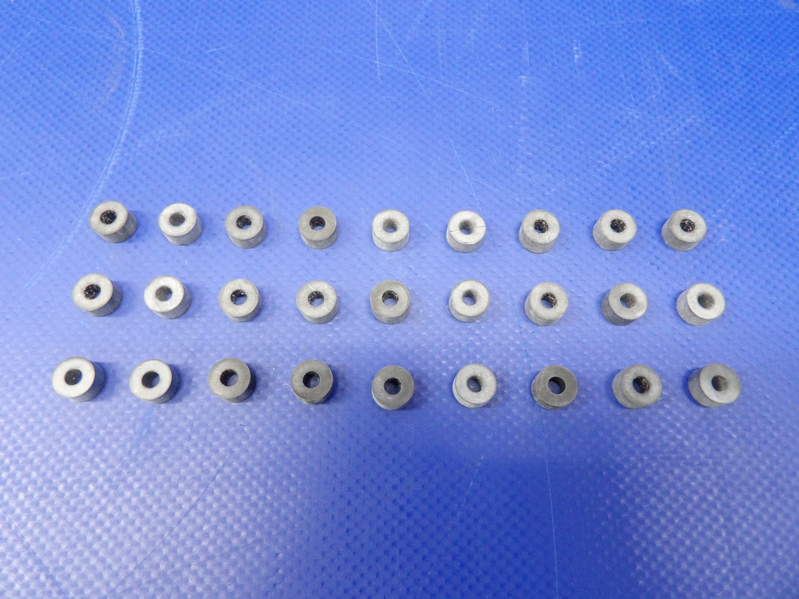 Continental Cylinder Drain Tube Seal P/N 633958-2 LOT OF 27 NOS (0426-1399)