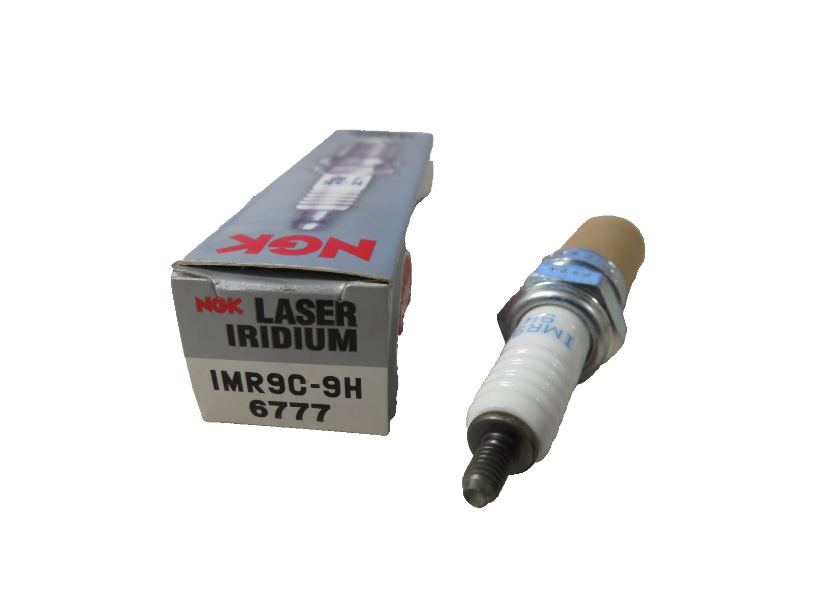NOS NGK Laser Iridium Spark Plug Fits: Honda 02-03 CBR1100 02-06 CBR600 IMR9C-9H