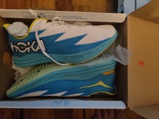 HOKA  Men's 11 M Crescendo MD Track Spikes in Ceramic/Blue