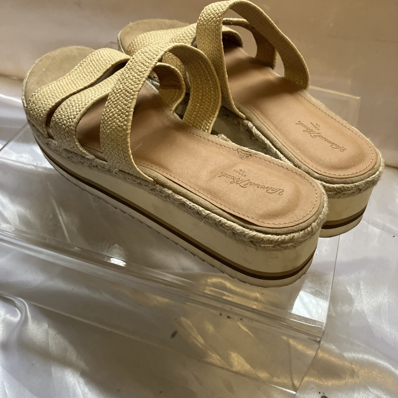 UNIVERSAL THREAD Beige 3 Textile Strap Platform W… - image 5