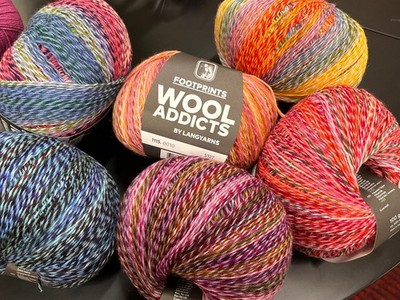 FOOTPRINTS WoolAddicts by LangYarns ,Baumwolle/Schurwolle/PA, 100g ca. 400m