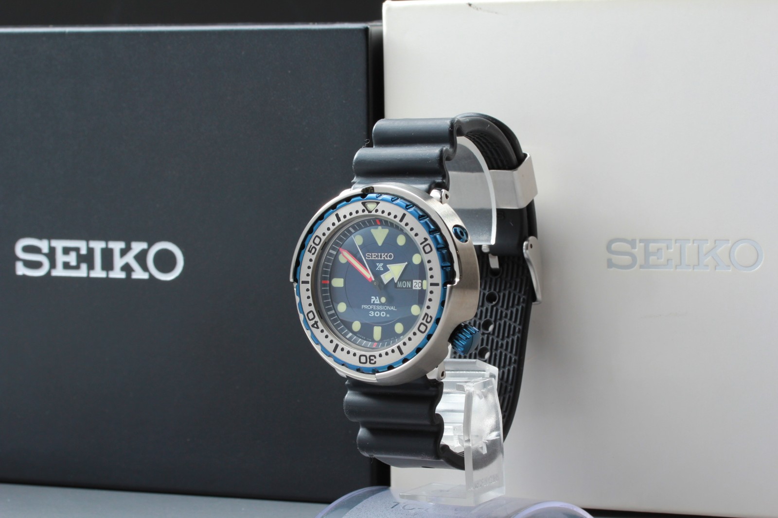 [Box, Paper] Seiko Prospex Marine Master Professional PADI Limited SBBN039 Watch image 2