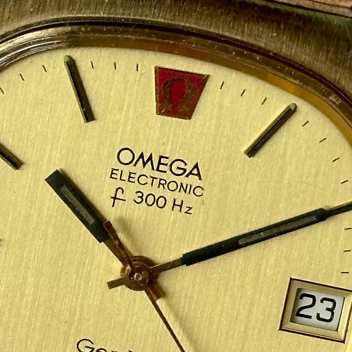 OMEGAのキャップ2点 Tv Shape Omega Geneve Chronometer Electronic F 300Hz Men's