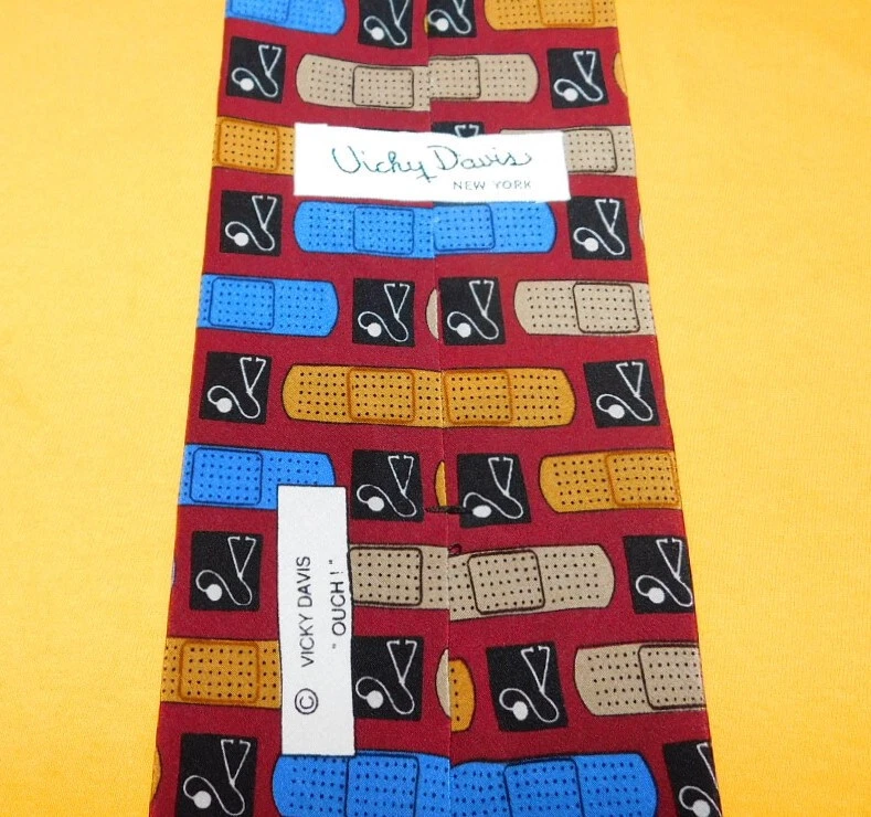 CORBATA VICKY DAVIS "OUCH" ROJO/AZUL/NARANJA MOTIVO VENDAJE - CORBATAS - CORBATAS DE DISEÑADOR. Foto 3 de 3