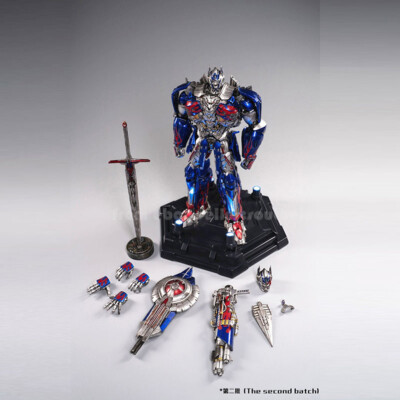  Toyworld Transforming toys TW-F01 Deluxe Autobot Action Figure Model In Stock