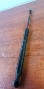 BMW 3 E90 320i Heckklappe rechts Gasfeder 7060550 2.0 Benzin 125kw 2008