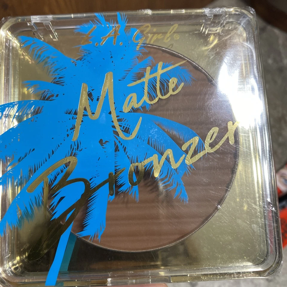 L.A. Girl Matte Bronzer Lost In Paradise GBL414 .53oz New Sealed - Image 2 of 3