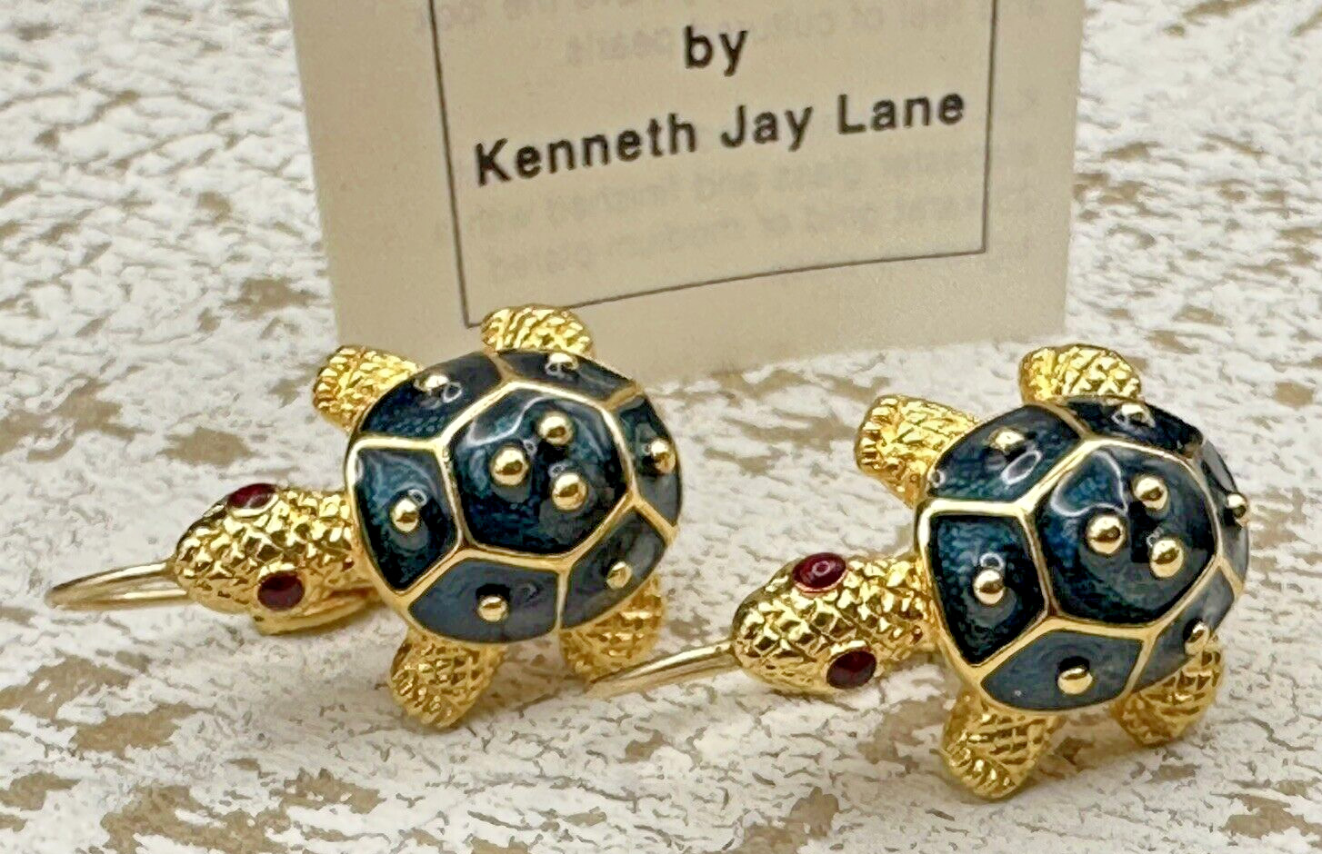 Kenneth Jay Lane Emerald Obal Xryso Daxtylidi Kosmimata