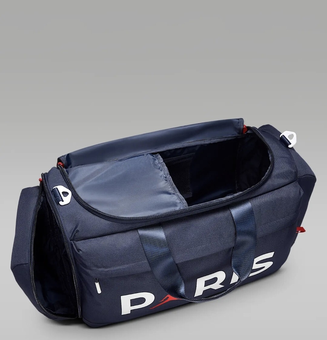 Paris Saint-Germain × JORDAN ボストンバック Nike Jordan Paris