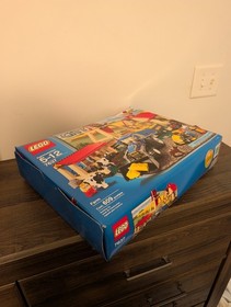 LEGO CITY 7637 Farm 99.9% Complete with Figures/Animals + Box