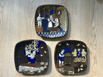 Arabia Teller 1992 1993 1994 Kalevala Jahresteller  Raija Uosikkine