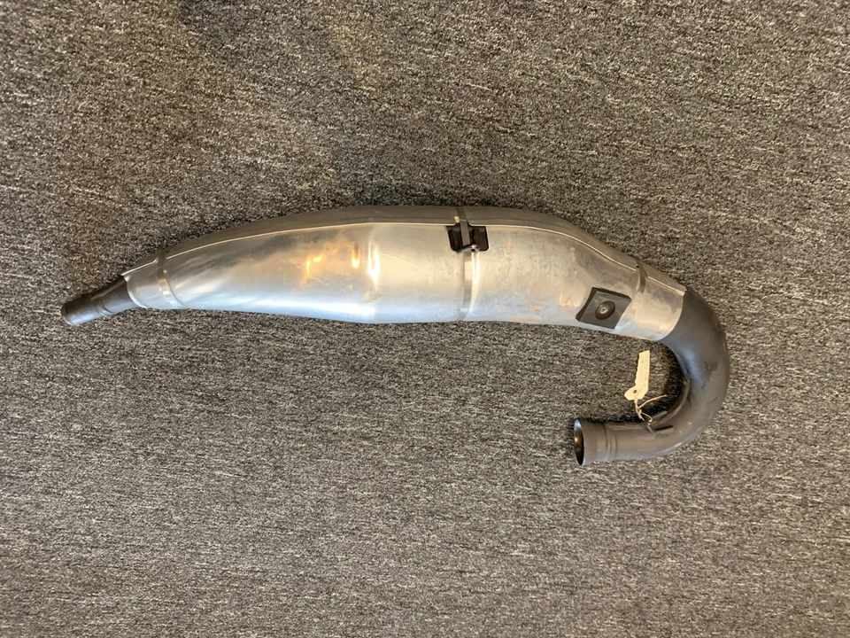 2001 Yamaha Srx700 OEM MAG Exhaust Expansion Chamber Pipe 8DF-14630-11-00 SY109 - Image 2 of 4