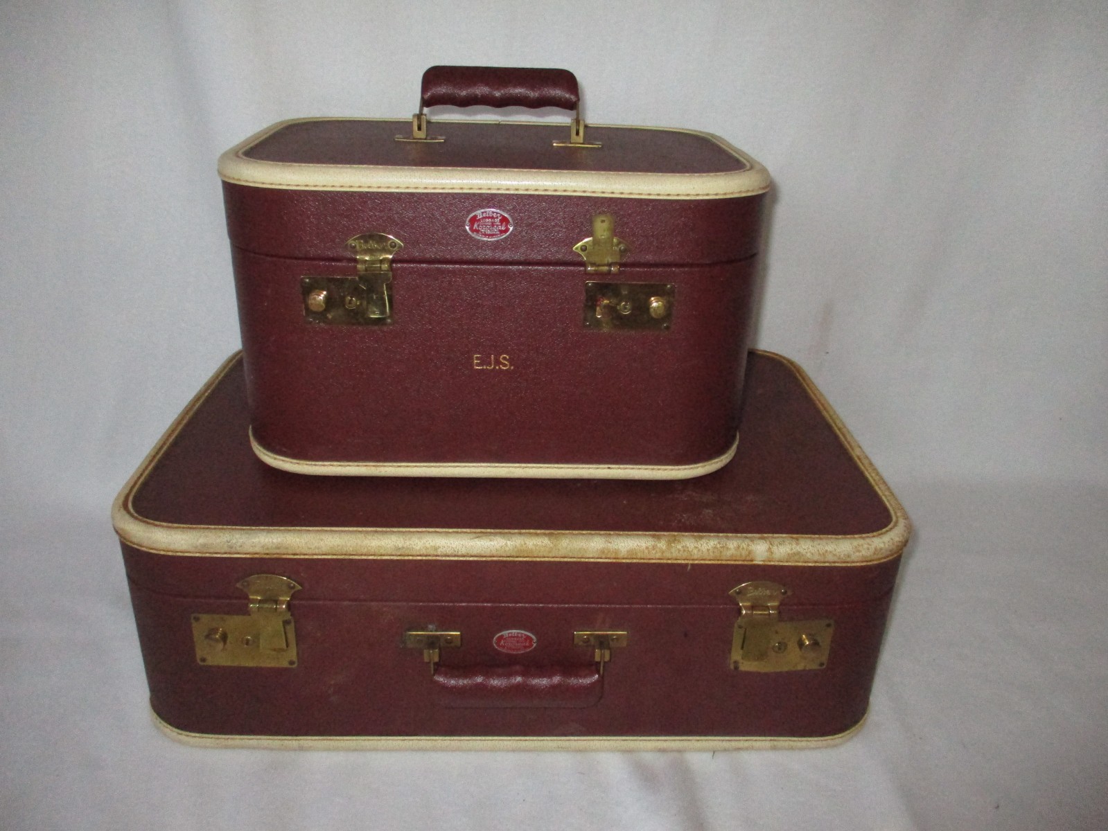 Maroon Tweed/Leather 2 piece Vintage Suitcase Luggage Set 21