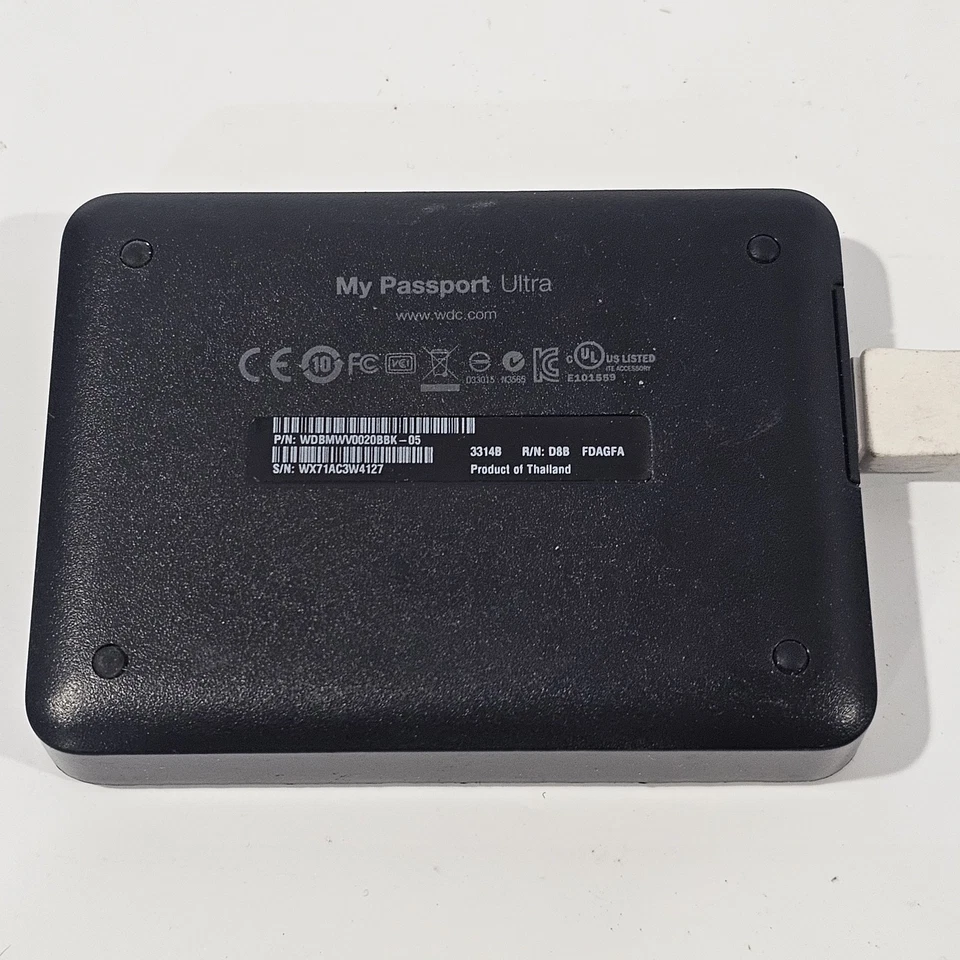 Western Digital My Passport Ultra WDBMWV0020BBK-05 2TB External HD With Cable - Image 2 of 3