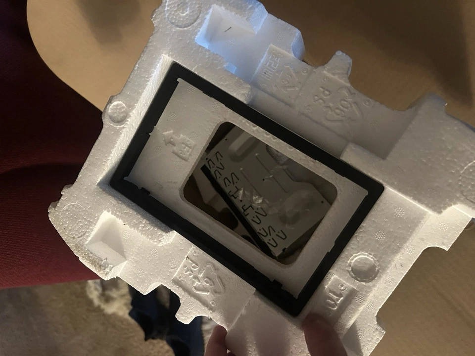 Kenwood DNX7180 GPS Navigation System 7” With New Accessories Parts Only - Image 4 of 4