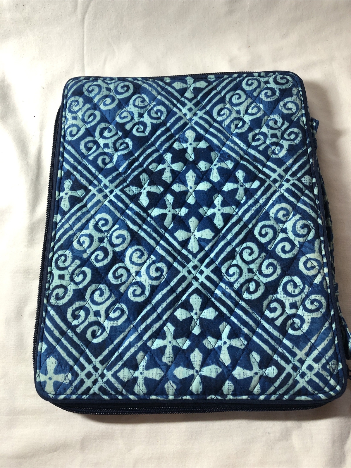 Vera Bradley BLUE Tablet Tamer Organizer School Work Zip Case 11.5" x 9" Planner