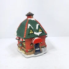 St Nicholas Square 1998 Gum Drop Shoppe Includes Light & Original Box Nice!