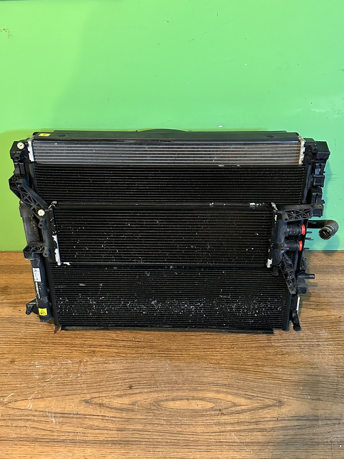 2014-19 Maserati Ghibli 3.0L Radiator Cooling Fan A/C Condenser Shroud Assy OEM