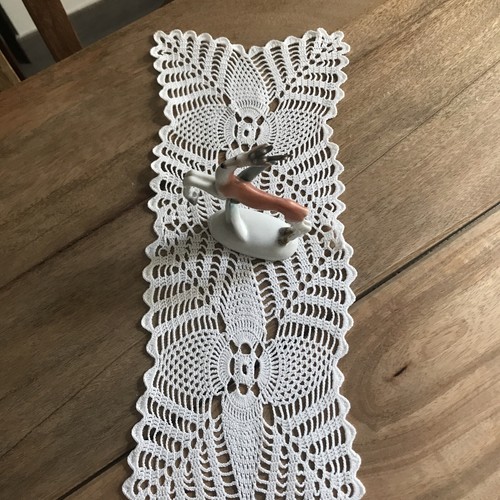 Runner Fatto Di Pizzo Ad Uncinetto A Mano Sottile E Lungo Bianco - Foto 5 di 7