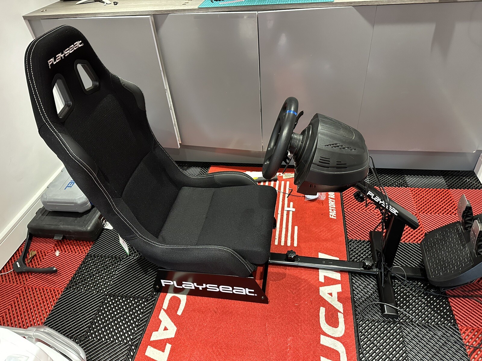 Playseat Evolution Black Universal gaming chair Upholstered padded seat