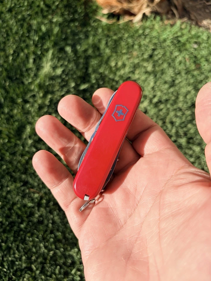 Reconstruido / Personalizado - Victorinox Craftsman Pequeño (Artesano) 84 mm Foto 2 de 4