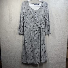 Lands  End Paisley Twist Front Fit  Flare Dress Women  s Size L Knit Stretch