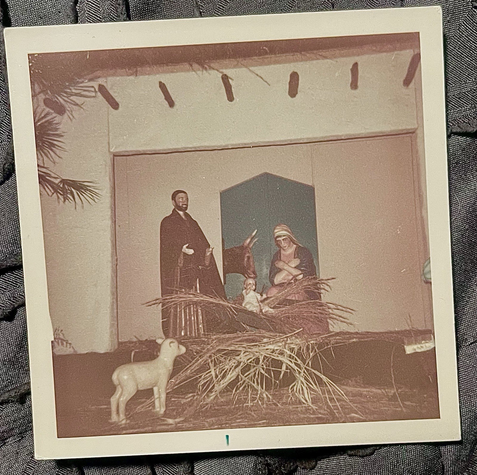 ONE OF A KIND Elvis, Priscilla , Lisa Presley (baby) Kodak Photos