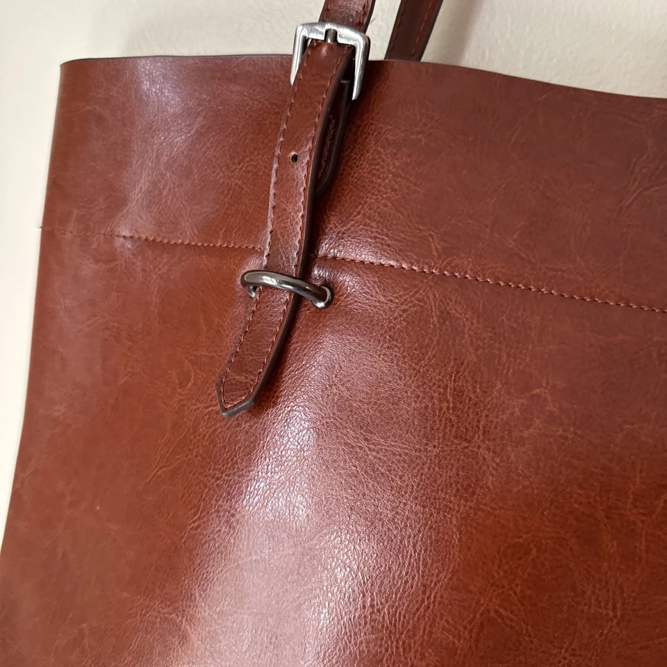 Bolso de Hombro de Cuero Kattee Bolso de Cuero Marrón Doble Asa Triple Compartimento Foto 3 de 4