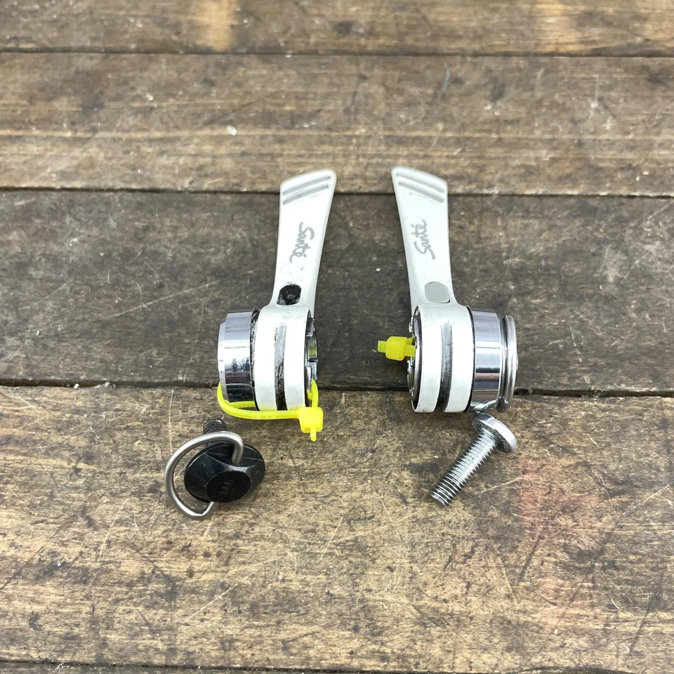 Винтажные 7-скоростные переключатели передач Shimano Sante SLE5000 с указателем белого цвета - Изображение 3 из 4