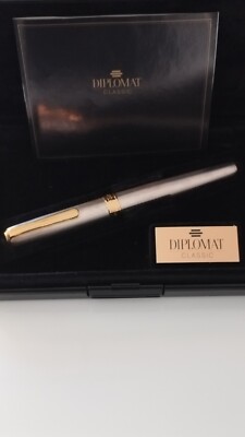 Stylo Plume Ancien Diplomat 100 - Allemagne - Longueur 13,2 Cm - Occasion, à Restaurer (non Testé)