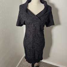 Ronni Nicole Short Sleeve V Neck Sweater Dress Size Medium Black Knit