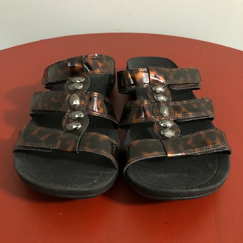 clarks leopard print sandals
