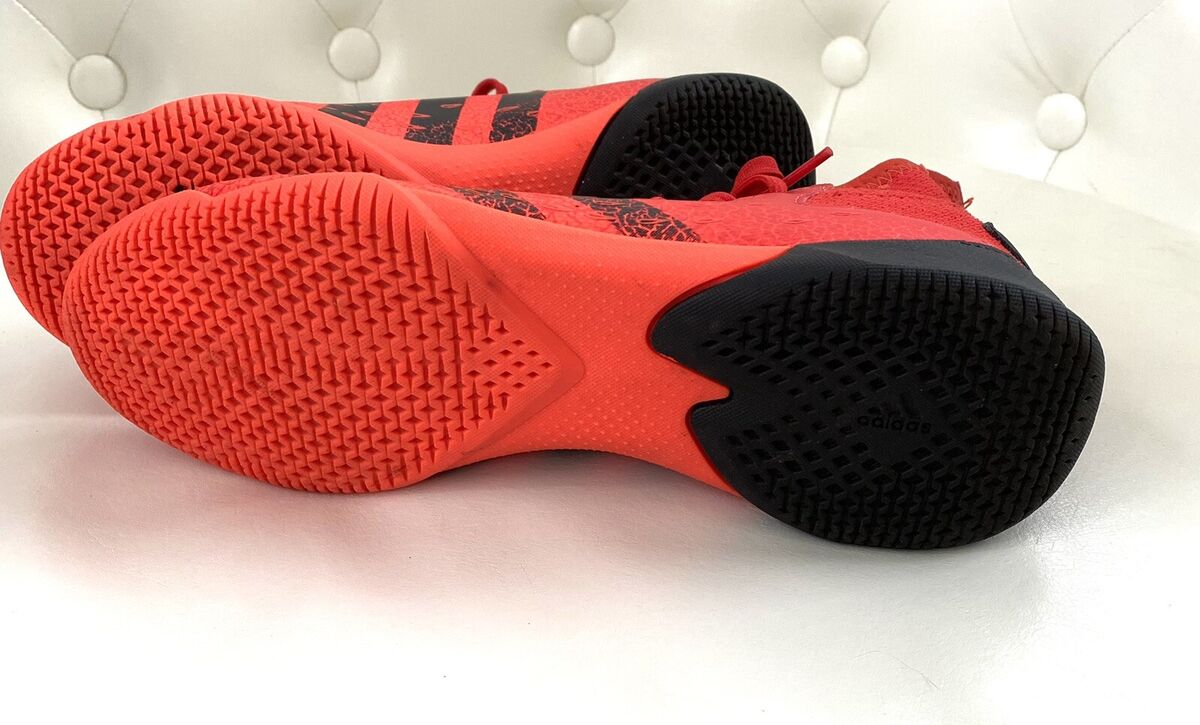 adidas Predator Demonscale Size 5 1/2 Men's Soccer Shoe adidas Predator Demonscale Size 5 1/2 Men's Soccer Shoe