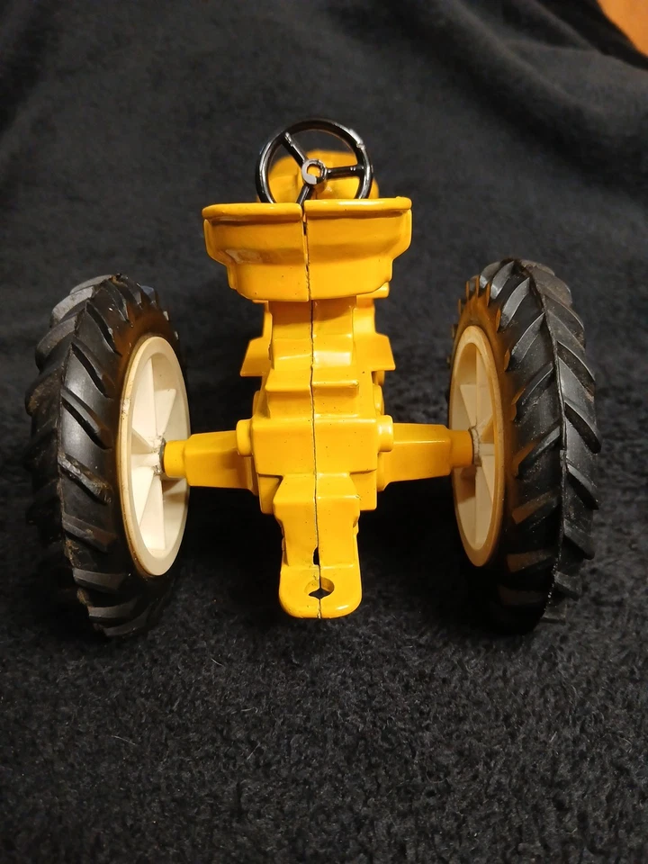 RARE ERTL INTERNATIONAL 2644 INDUSTRIAL TRACTOR 1/16 Scale - Image 4 of 4