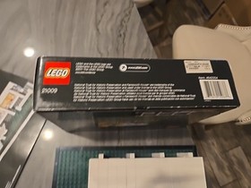 Lego Architecture 21009 Farnsworth House Used Complete with Box and Instruction