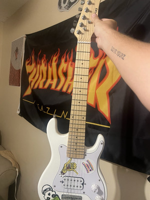 Master Play 6-String Solid Body White Electric Guitar Right-Handed w/ Amp