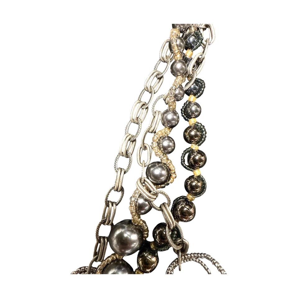 Collar babero llamativo con cuentas de plata en capas tono plata CHICO'S C301 Foto 4 de 4