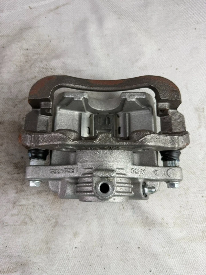 Pinza de freno de disco Wearever 18-B4712N se adapta; Chevy Blazer GMC Jimmy 98-05 Foto 2 de 4