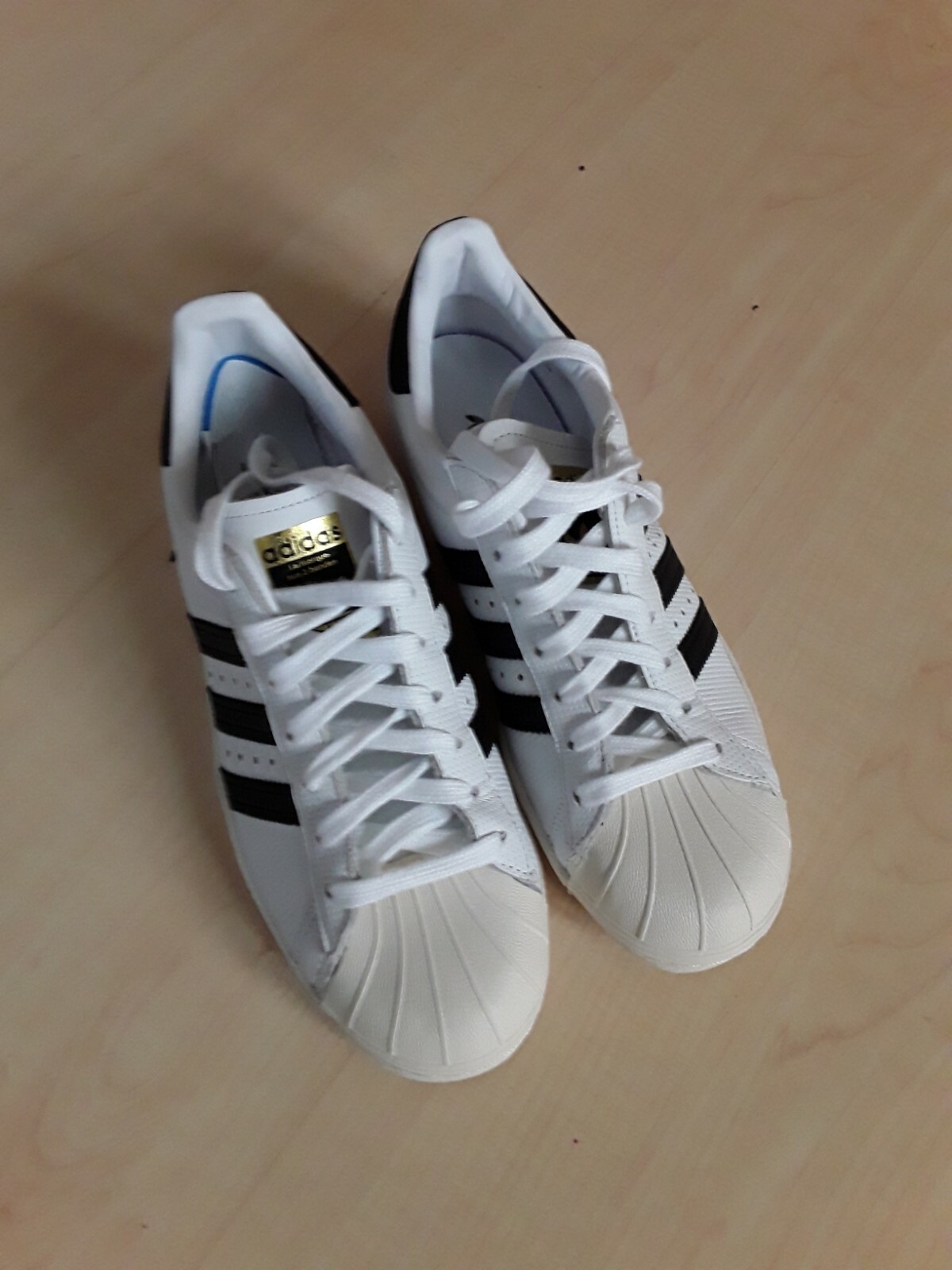 schwarze glitzer superstars