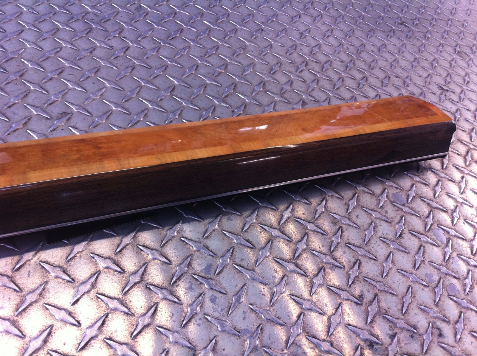 65 - 80 ROLLS ROYCE SILVER SHADOW  RIGHT REAR WOOD PANEL