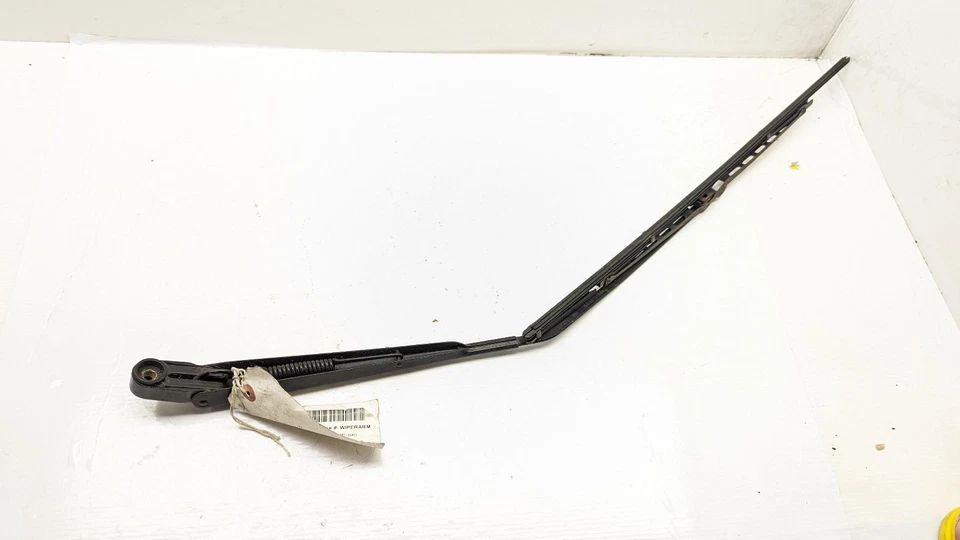 TOYOTA CELICA 1999 - 2006 REAR WIPER ARM 28869 - Image 2 of 4